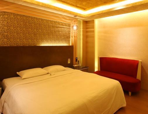 R7 Hotel Kao-siung Exteriér fotografie