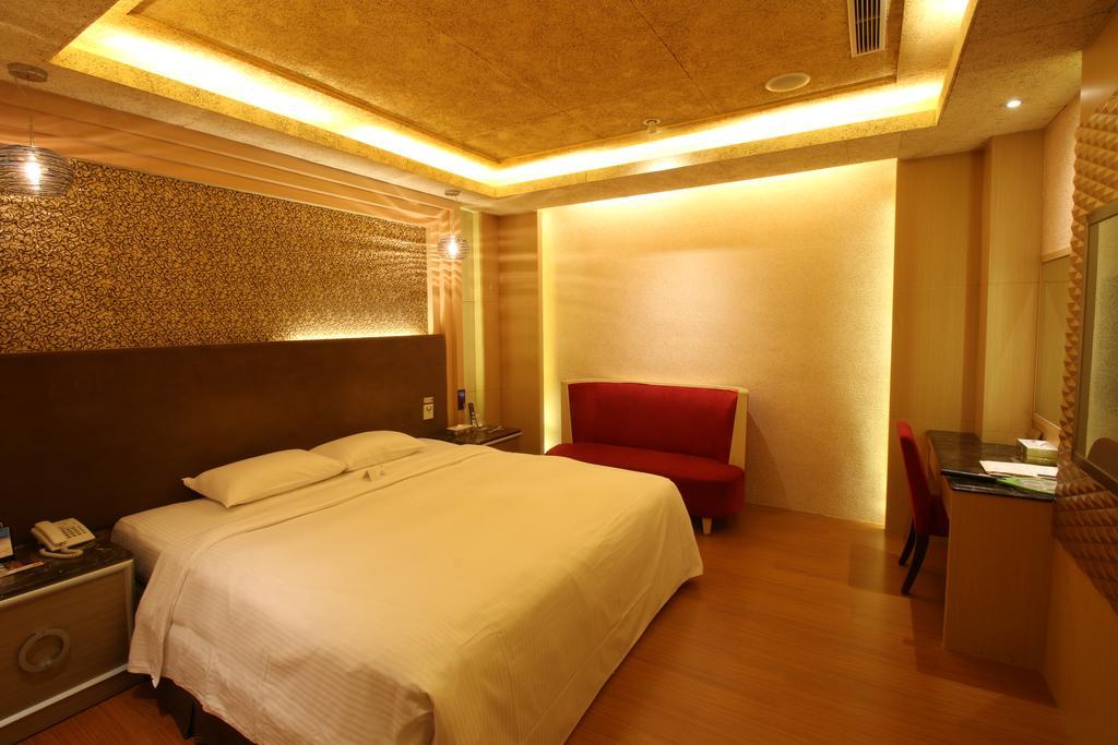 R7 Hotel Kao-siung Exteriér fotografie