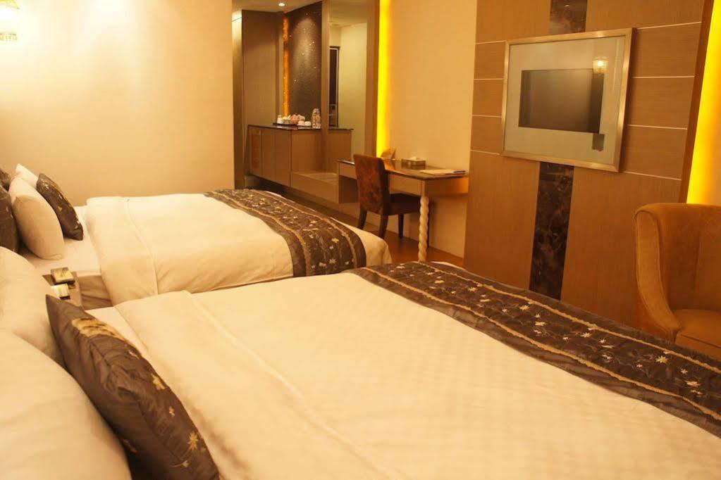 R7 Hotel Kao-siung Exteriér fotografie